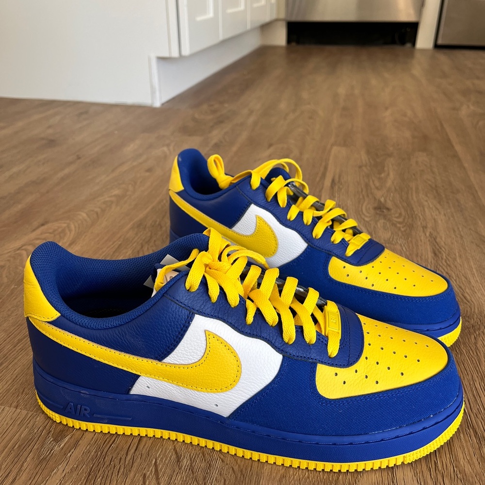 Nike Blue and Yellow Sneakers